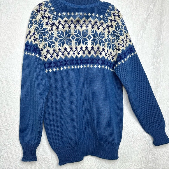 Nordstrikk A/S Vintage Norwegian Wool Snowflake Cardigan Sweater - Picture 2 of 11